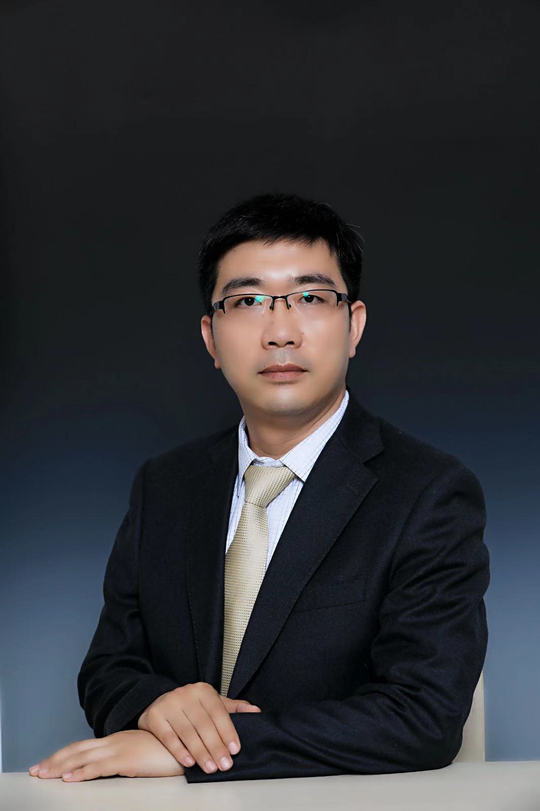 执行院长：蔡礼强
