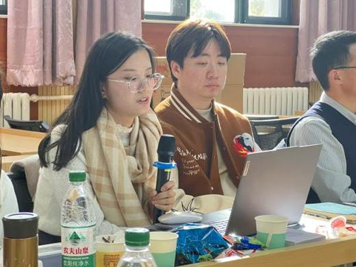 就民族团结理论议题进行研讨