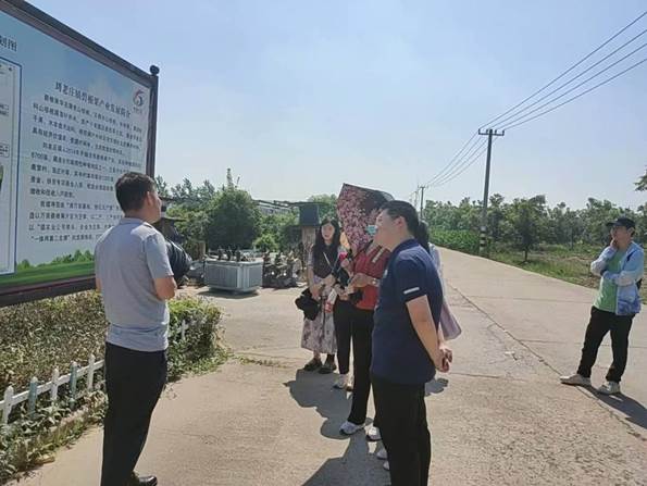 师生团一起参观了淮阴非遗馆