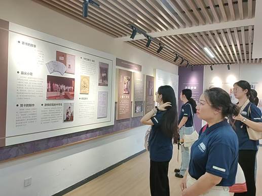 每一件展品都让人感受到她为正义发声的